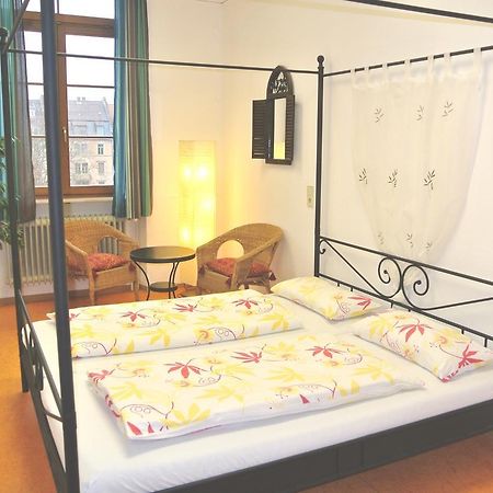 Steffis Hostel Heidelberg Bagian luar foto