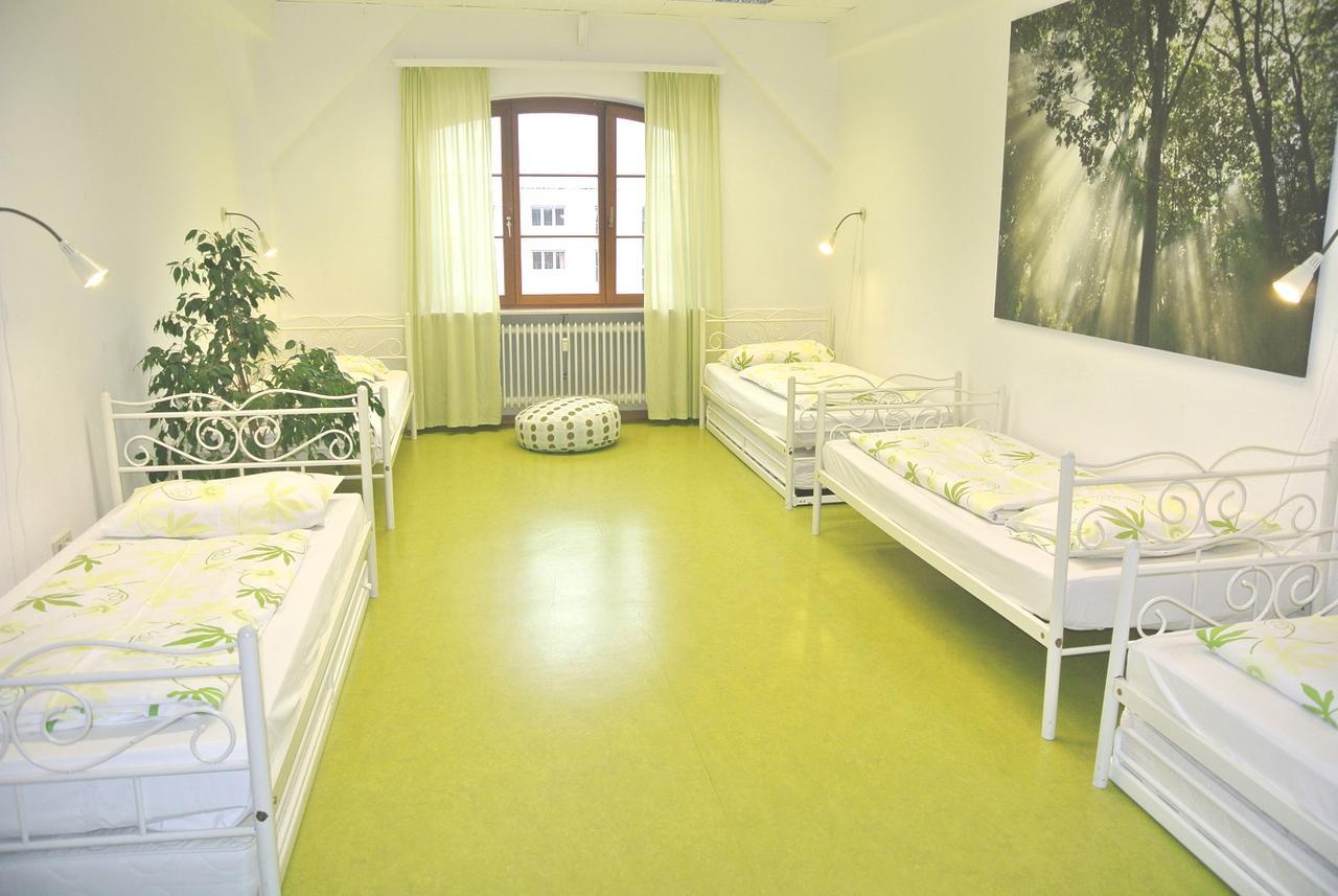 Steffis Hostel Heidelberg Bagian luar foto