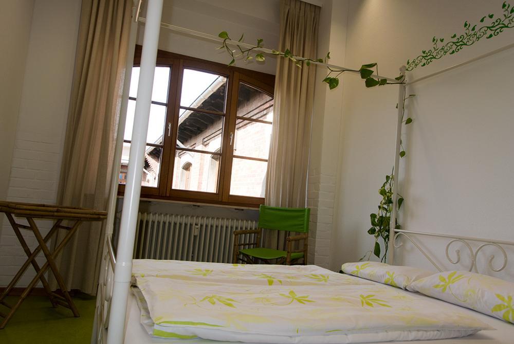 Steffis Hostel Heidelberg Bagian luar foto